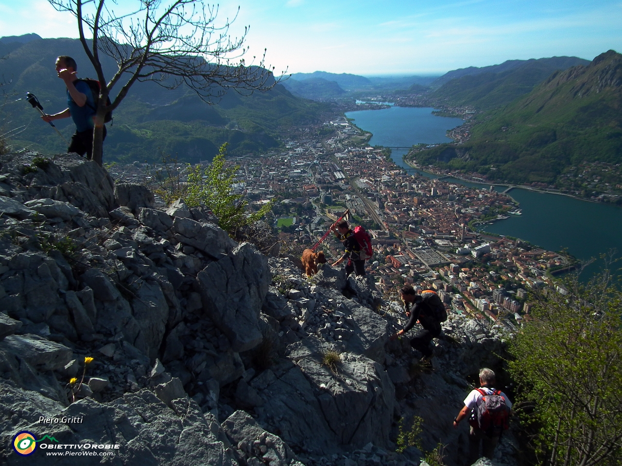 24 a picco su Lecco....JPG